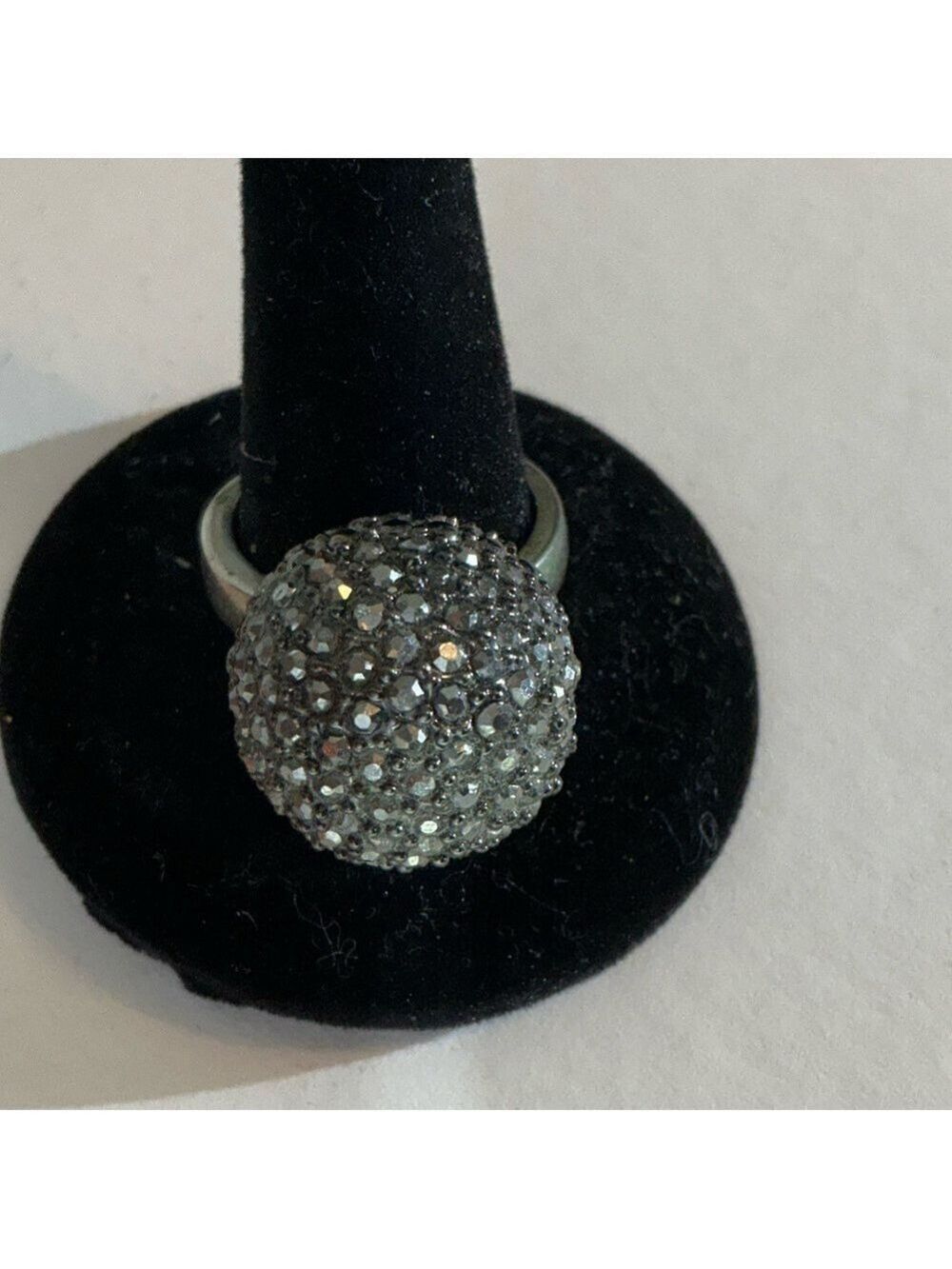 Elegant Silver Black Crystal Ball Ring Size 7